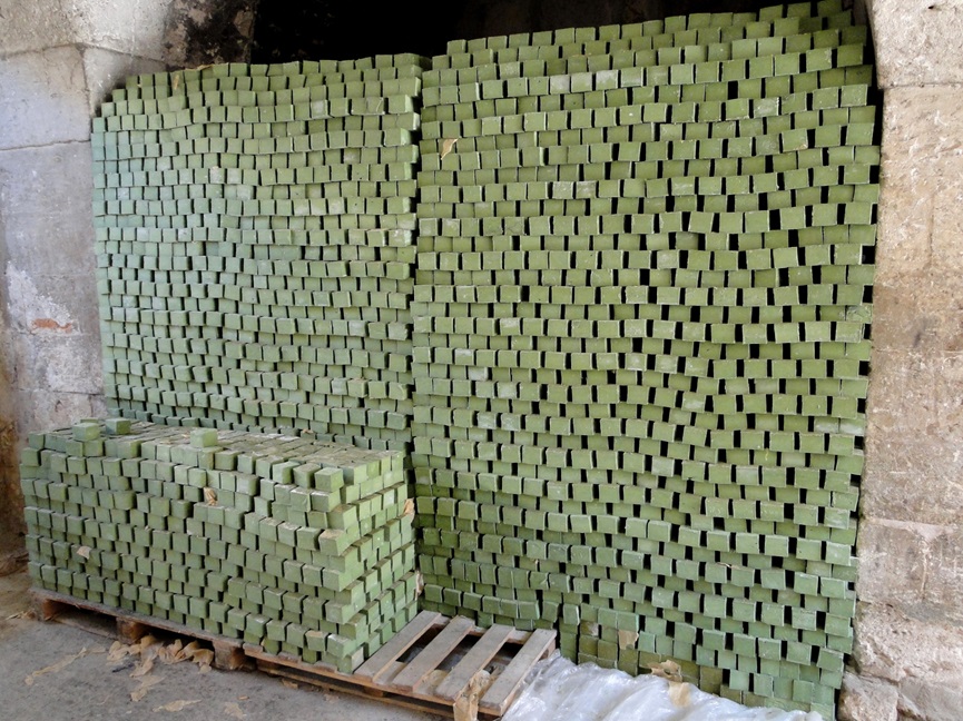 aleppo_green_soaps-last.jpg